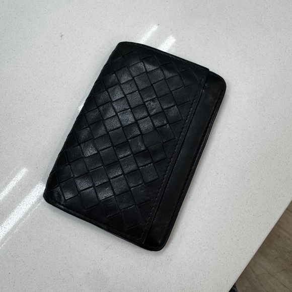 Bottega Veneta Handbags - ✨ Bottega Veneta Intrecciato Black Compact Leather Wallet (Unisex)